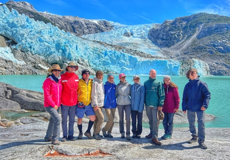 Trekking Lago y Glaciar Leones