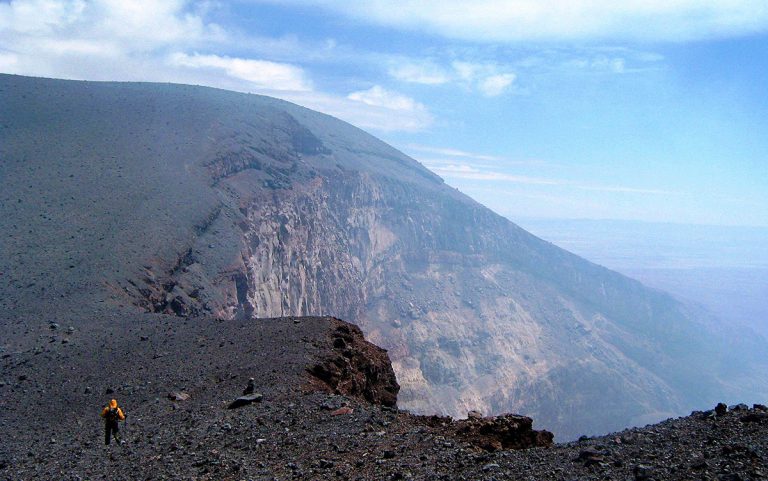 Subida a Láscar: O vulcão mais ativo do norte do Chile